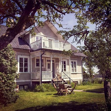 Three Pheasants Boutique Bed And Breakfast Ekeby  Bagian luar foto