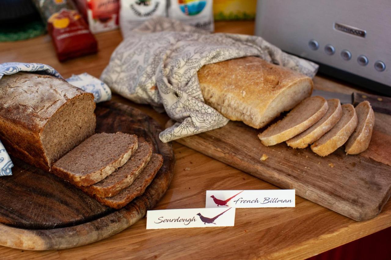 Three Pheasants Boutique Bed And Breakfast Ekeby  Bagian luar foto