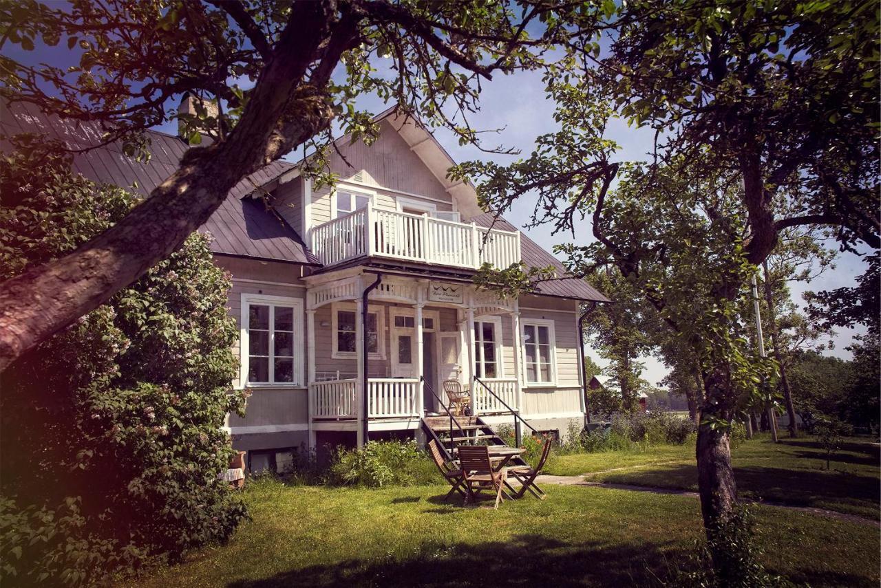 Three Pheasants Boutique Bed And Breakfast Ekeby  Bagian luar foto